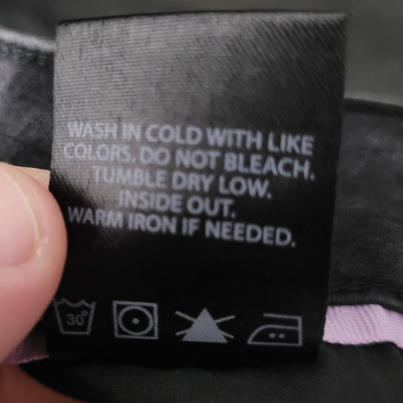 NANETTE by NANETTE LEPORE | Ellis Skinny distressed skinny stretch crop  jeans - Picture 9 of 9